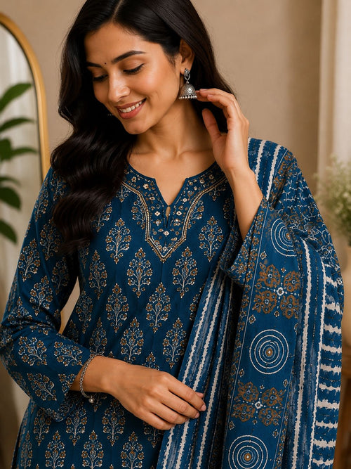 SHREEVYA : Indigo Bloom Printed Suit Set
