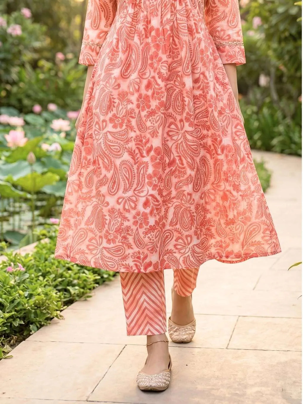 Shreevya : Peach Floral Printed Anarkali Suit Set